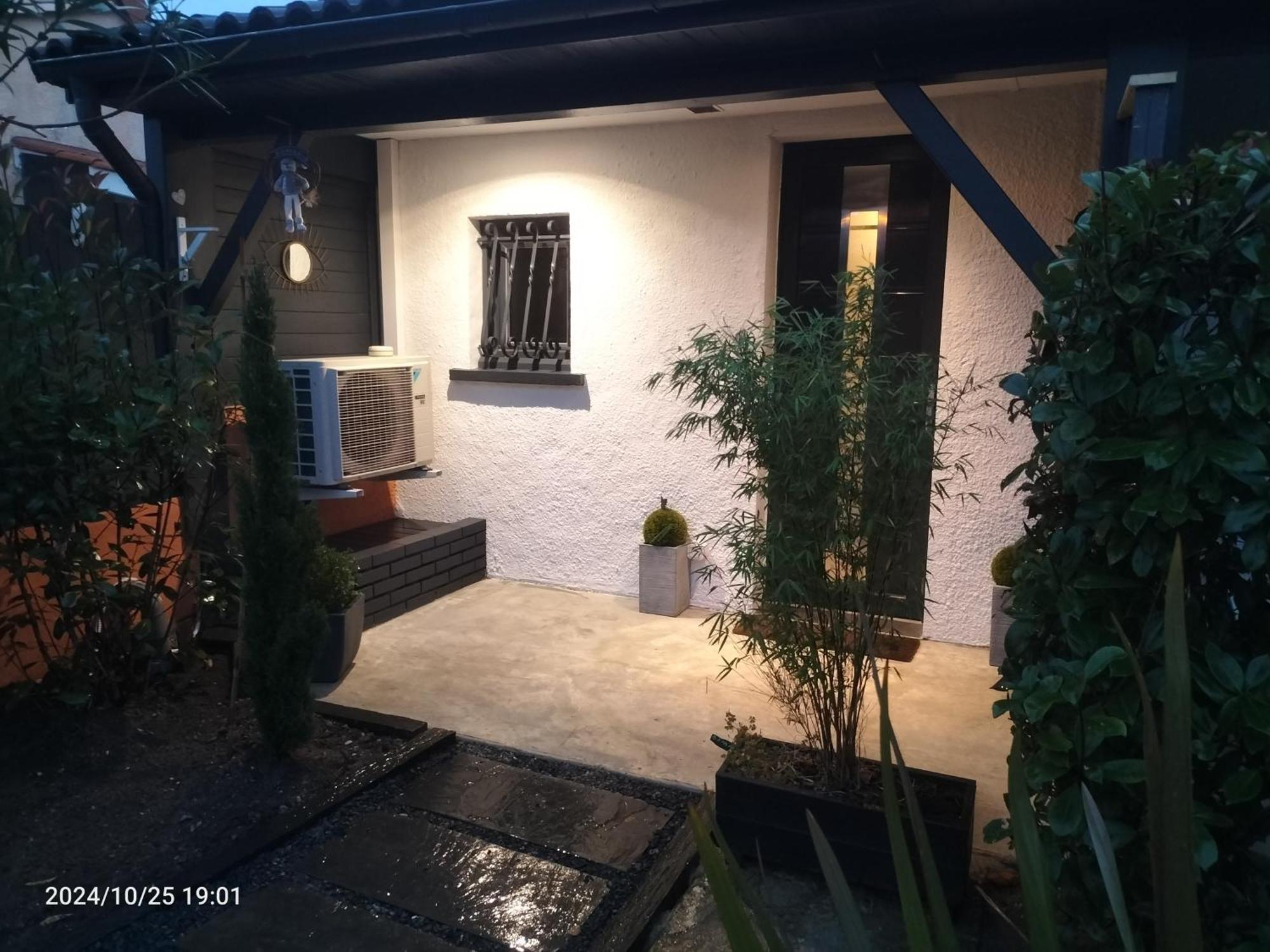 Au Bord Du Vieux Moulin Apartment Merignac  Luaran gambar