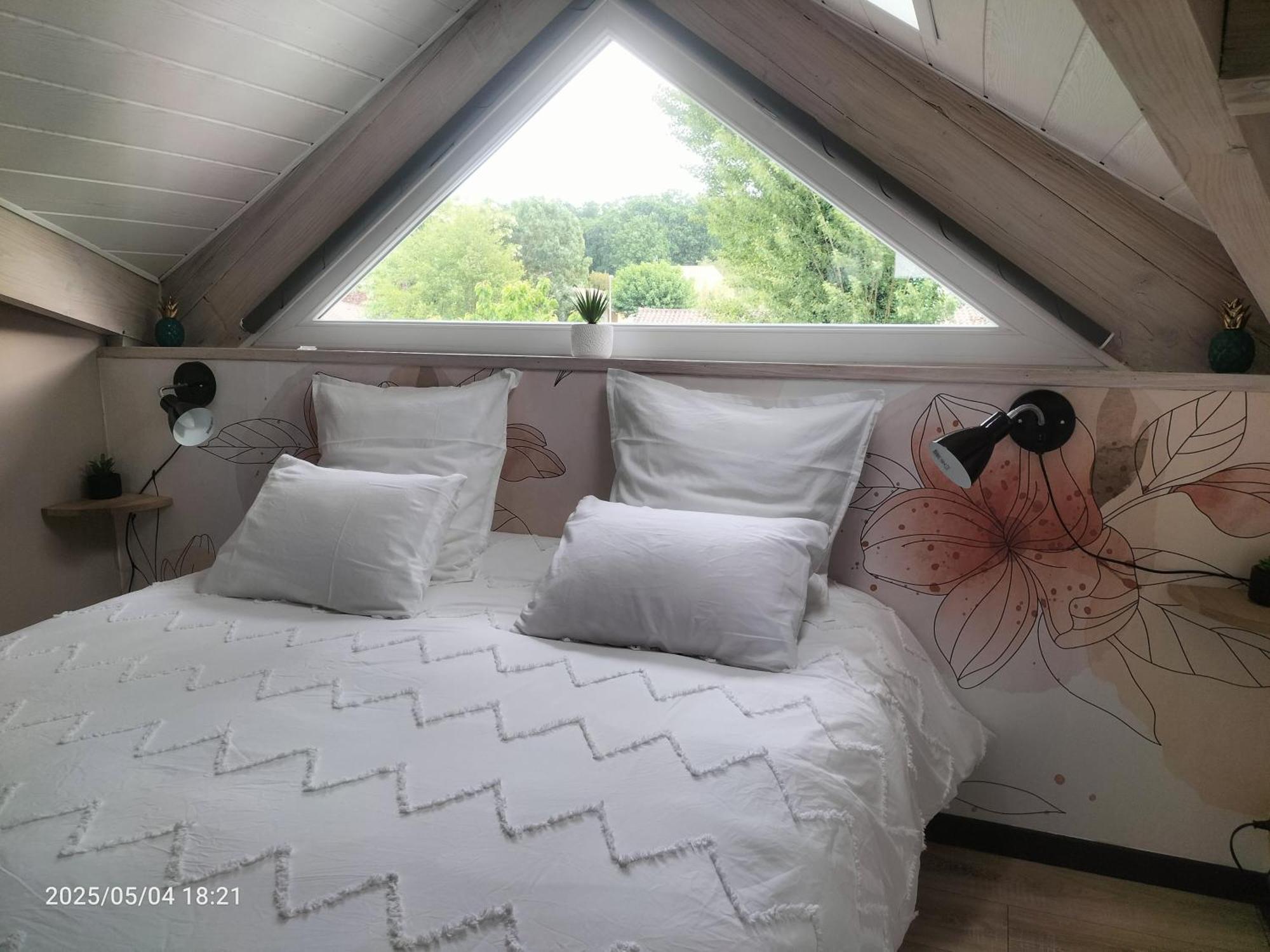 Au Bord Du Vieux Moulin Apartment Merignac  Luaran gambar
